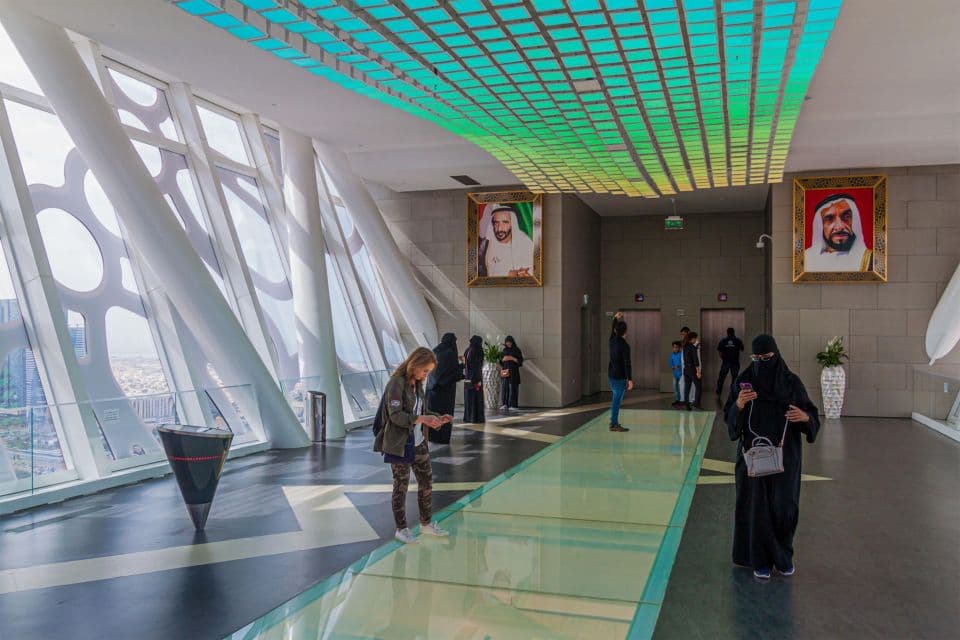 Save Up to 34% with Combo: 99 Minutes Premium Boat Tour + FREE Dubai Frame - Image 7
