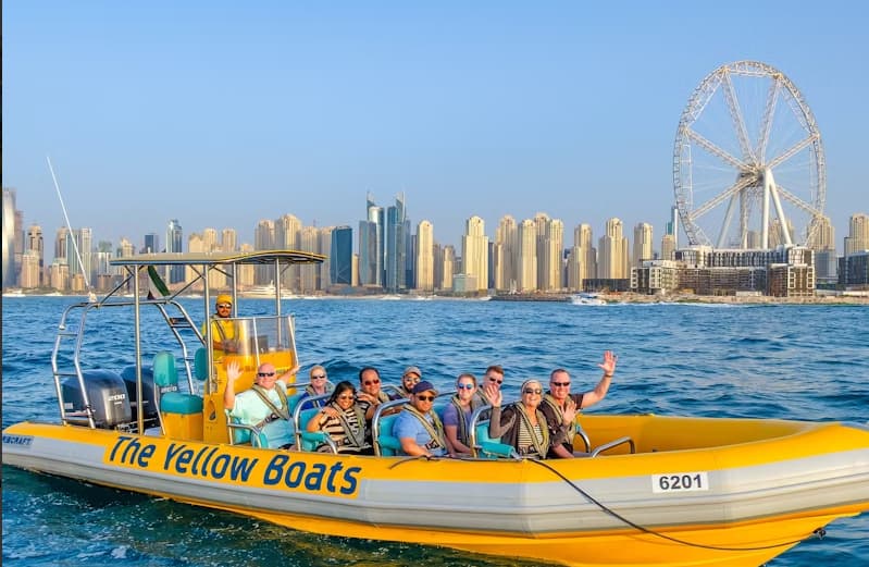 Save Up to 34% with Combo: 99 Minutes Premium Boat Tour + FREE Dubai Frame - Image 2